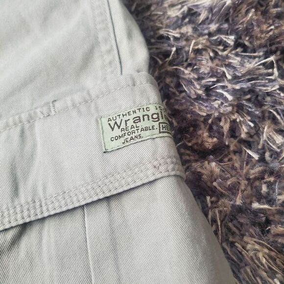 Wrangler Mens Big & Tall Cargo Shorts 42 - Picture 3 of 6